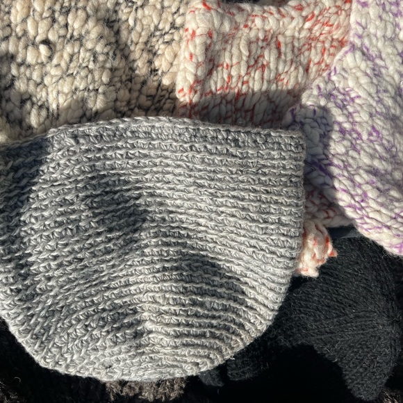 100% woolen Himalayan gloves n hat - Picture 6 of 16